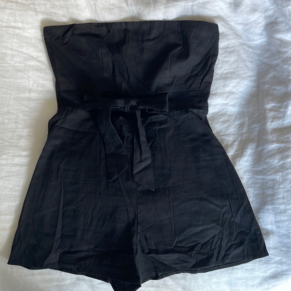 Urban Outfitters linen black romper, with keyhole cutout, small